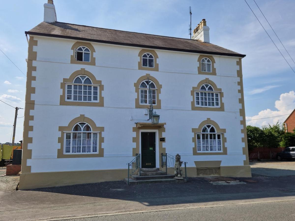 Hotel Ty Llew Llandysilio Exterior foto