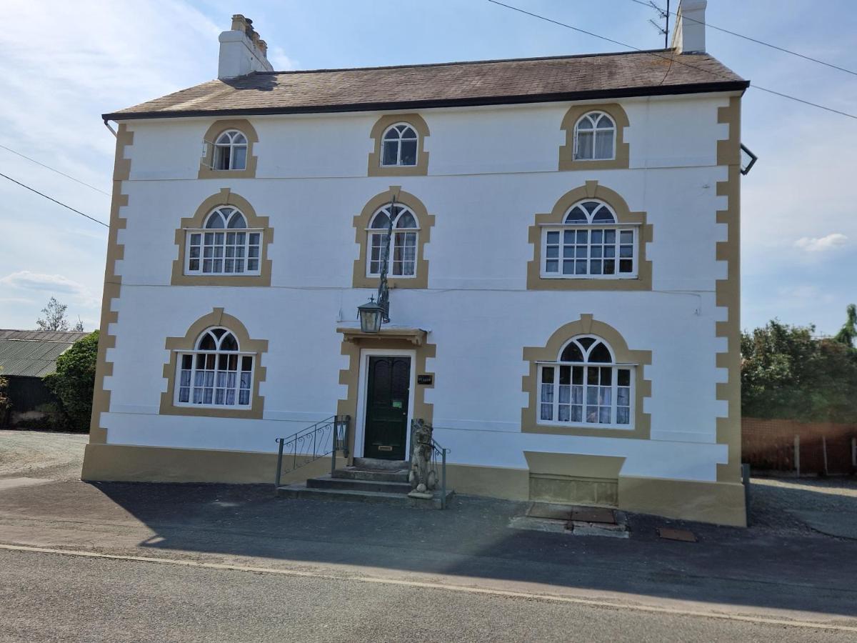 Hotel Ty Llew Llandysilio Exterior foto